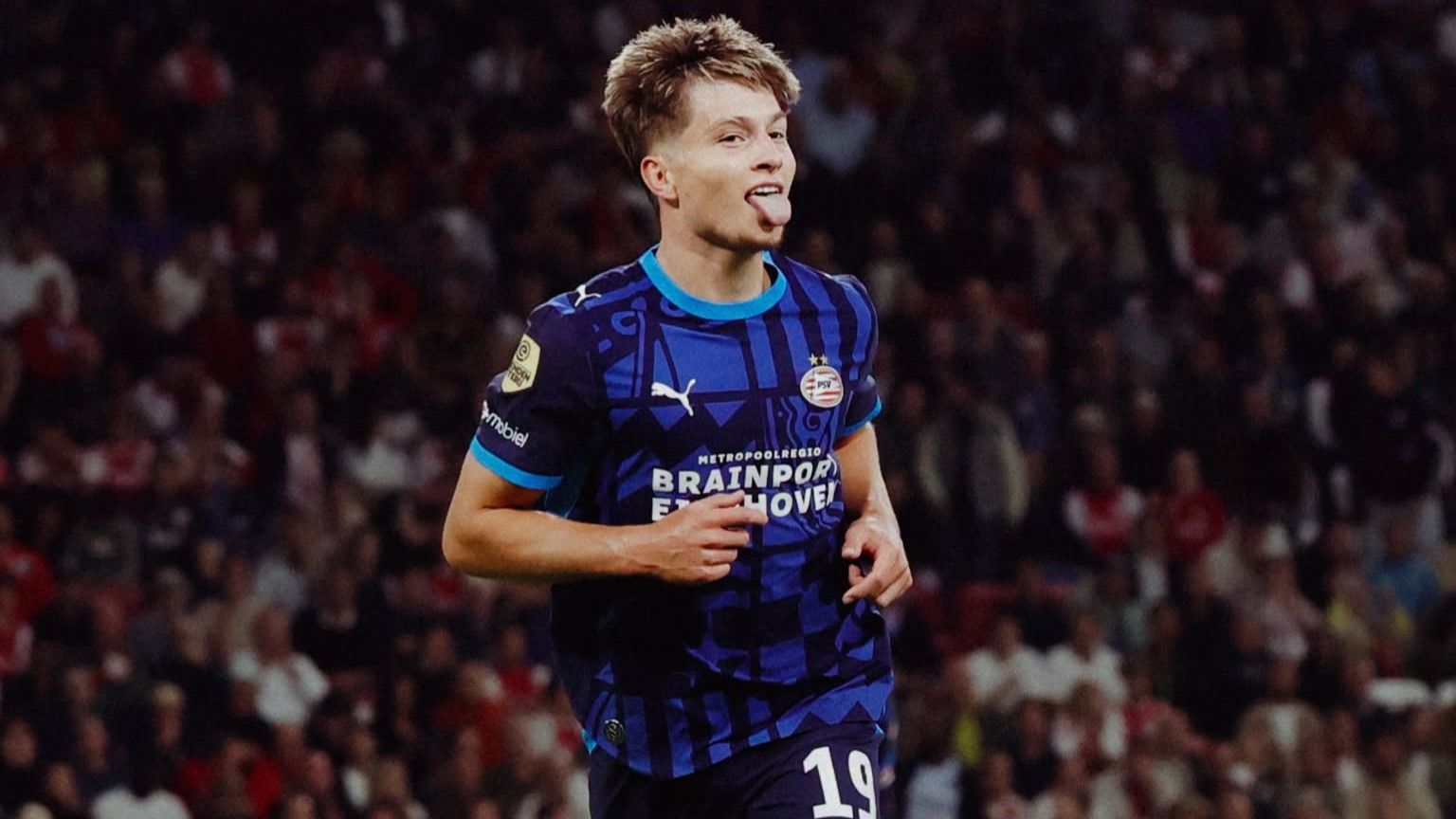 Bajraktarević u drugi plan gurnuo zvučno ime, trener PSV-a mu ukazao veliko povjerenje!